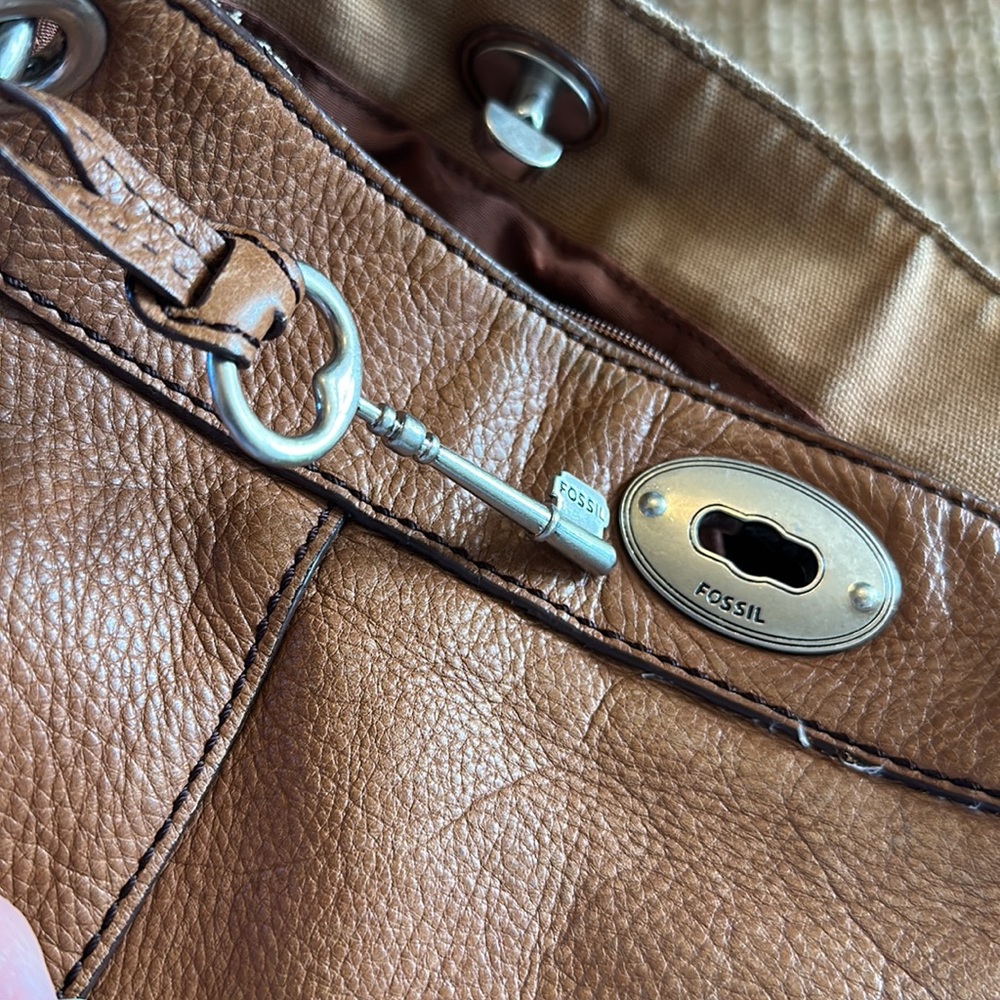 Fossil Brown Leather Bag 13” x 12” - Picture 10 of 11